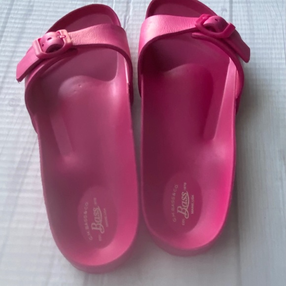 G.H Bass and Co - Picture 5 of 7